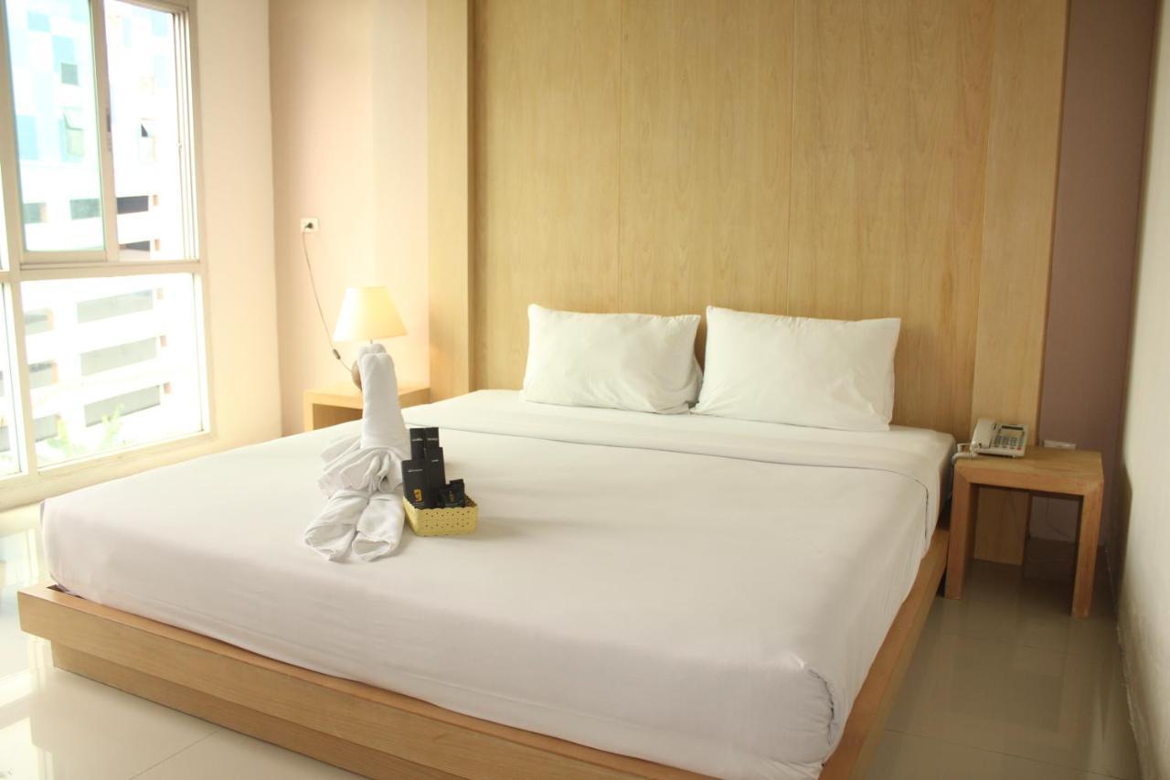 Bansabai Sabaidee Service Apartment Bangkok Kültér fotó