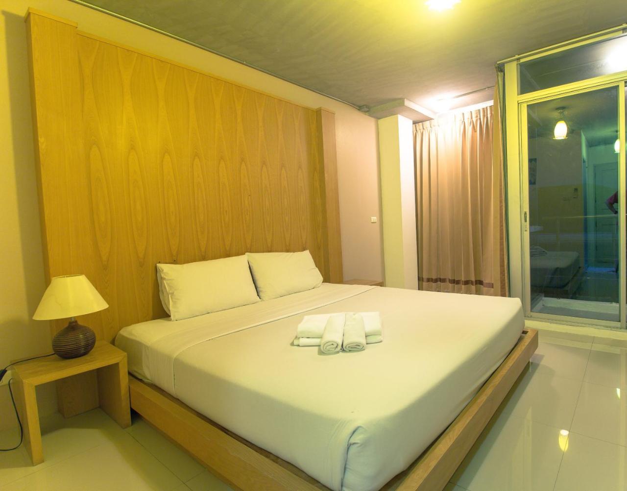 Bansabai Sabaidee Service Apartment Bangkok Kültér fotó