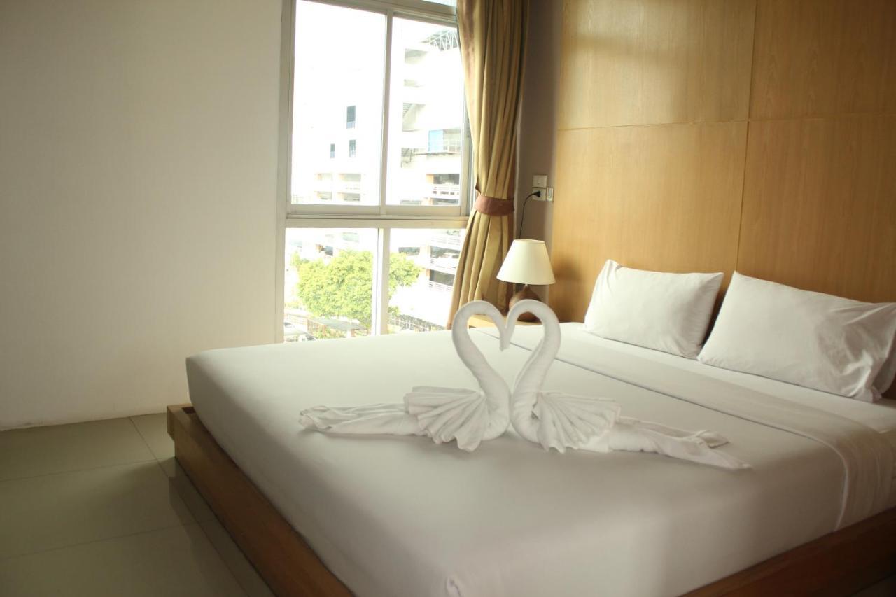 Bansabai Sabaidee Service Apartment Bangkok Kültér fotó